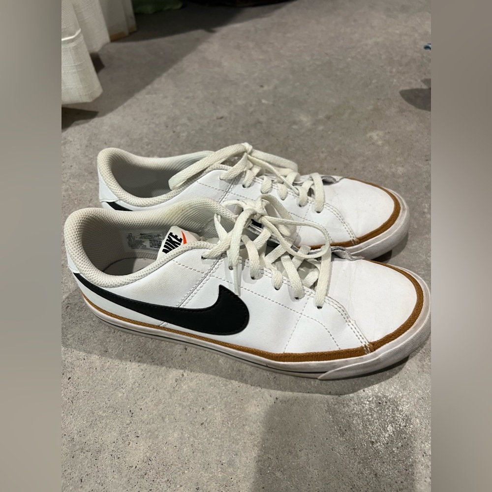 Nike Court Legacy Shoes